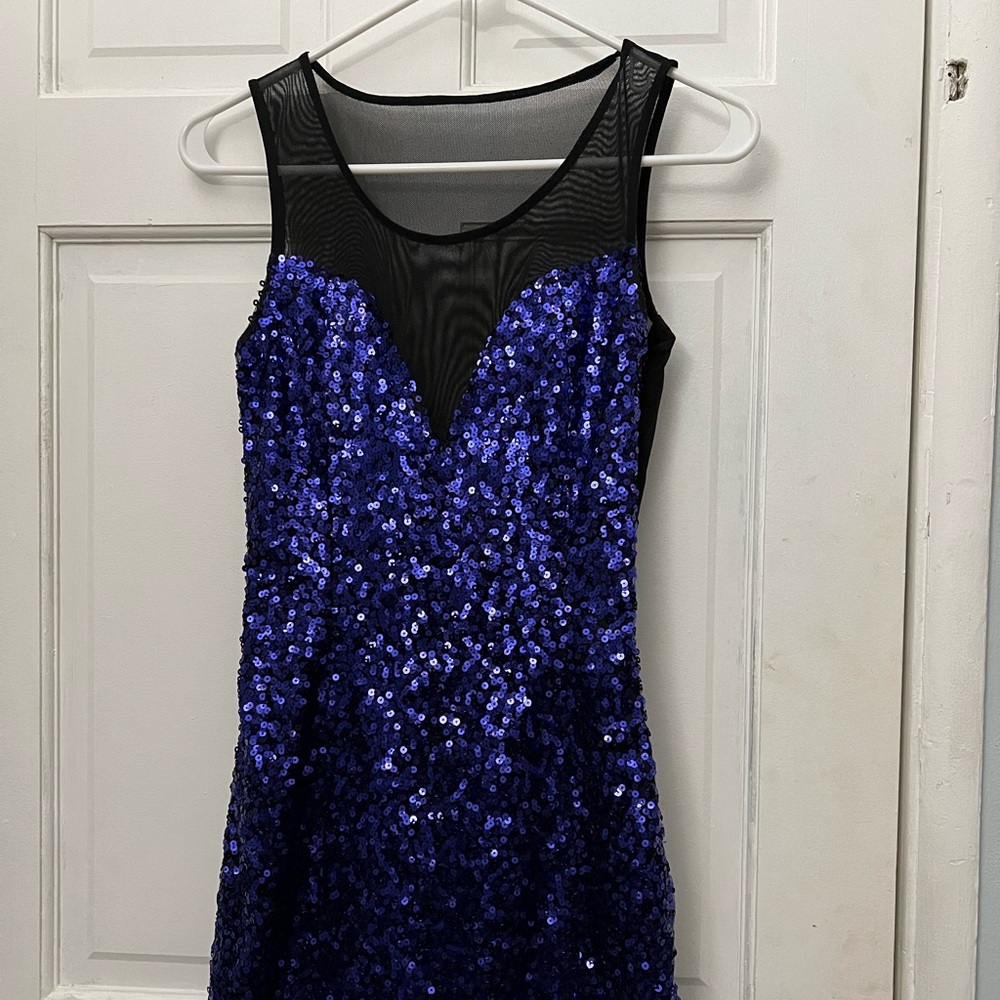 Mesh & sequined purple dress